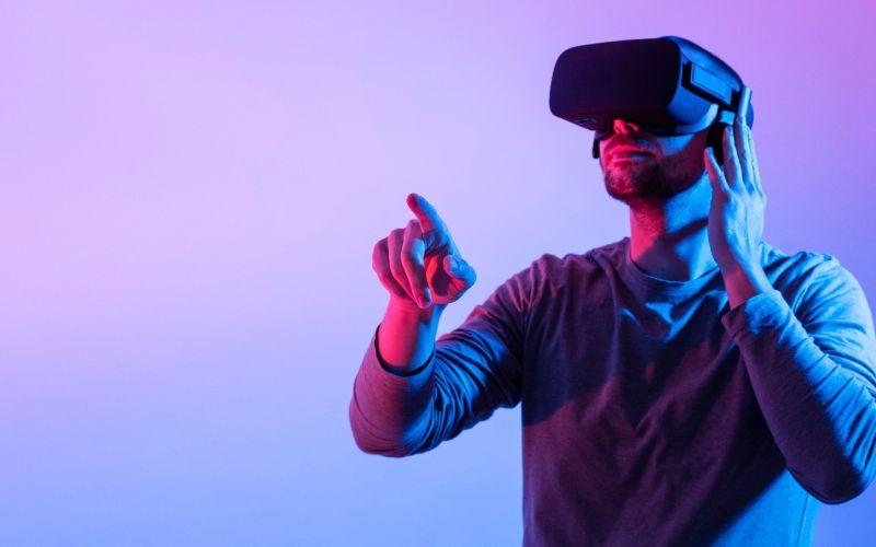 Como aplicar a realidade virtual para empresas e melhorar o desempenho da equipe?