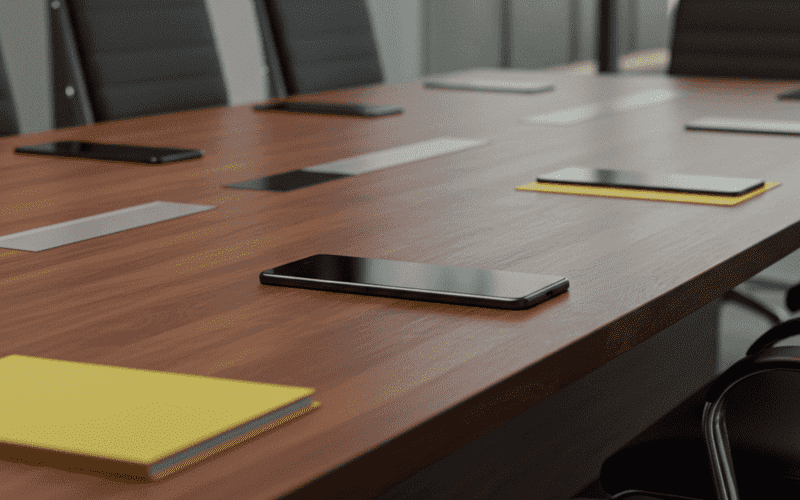 Locar celular empresarial o que sua equipe precisa saber