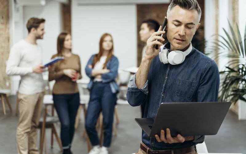 Aluguel de Celular com Bateria de Longa Duração: Essencial no Trade Marketing