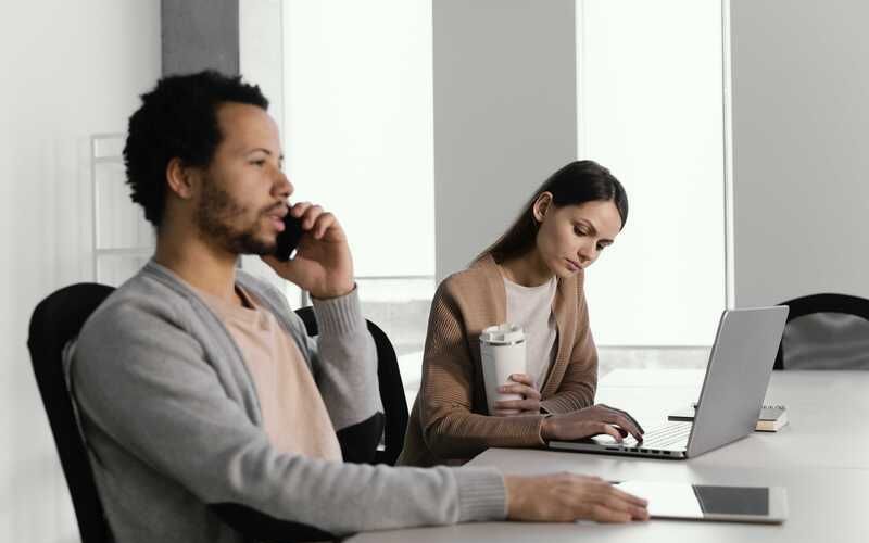 Como alugar celular com segurança para sua equipe de vendas